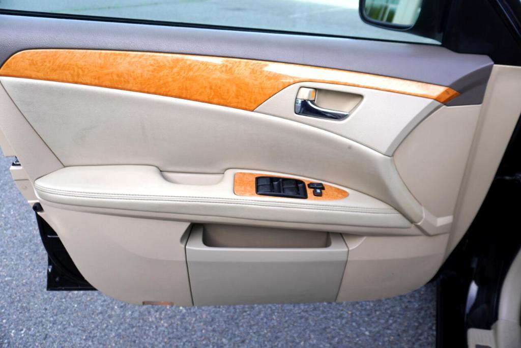 used 2007 Toyota Avalon car, priced at $8,995