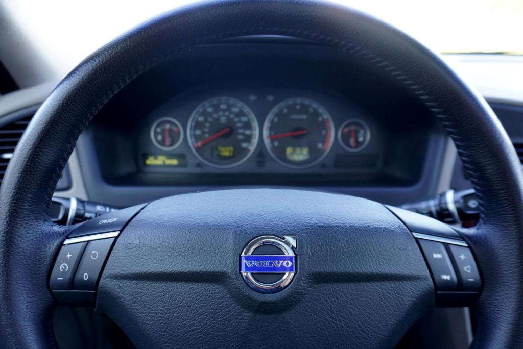 used 2009 Volvo S60 car, priced at $5,995
