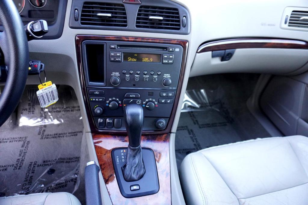 used 2009 Volvo S60 car, priced at $5,995