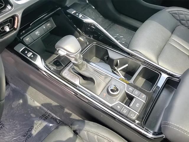 used 2023 Kia Sorento car, priced at $35,588