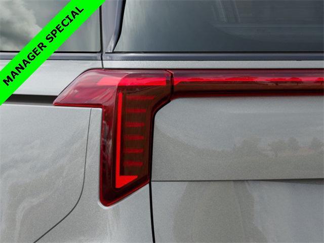 new 2025 Kia Carnival car, priced at $50,158