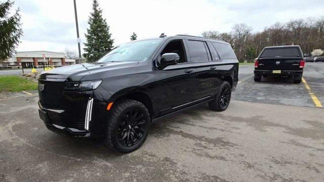 used 2023 Cadillac Escalade ESV car, priced at $89,900