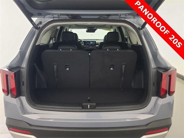 used 2024 Kia Sorento car, priced at $34,588