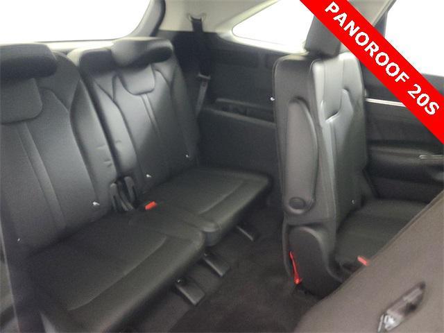 used 2024 Kia Sorento car, priced at $34,588