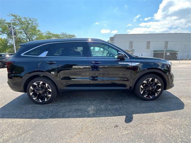 used 2025 Kia Sorento car, priced at $35,688