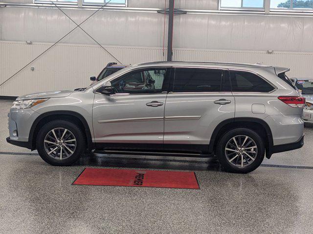 used 2019 Toyota Highlander car, priced at $24,900