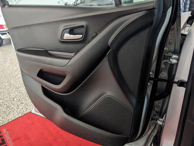 used 2022 Chevrolet Trax car, priced at $17,252