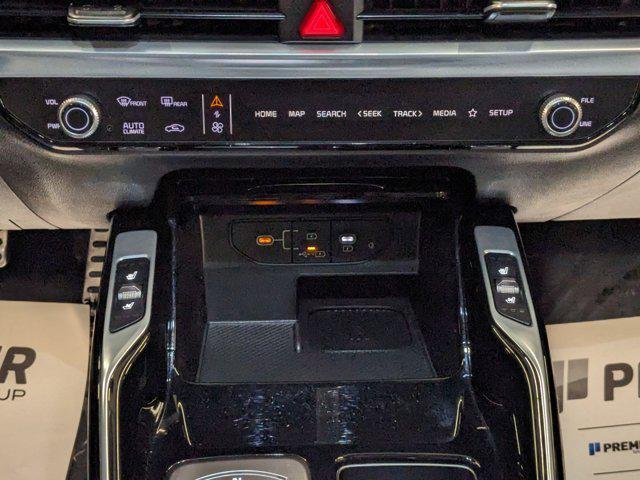 used 2025 Kia Sorento Plug-In Hybrid car, priced at $43,597