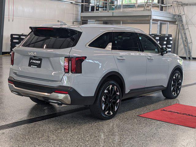 used 2025 Kia Sorento car, priced at $34,998