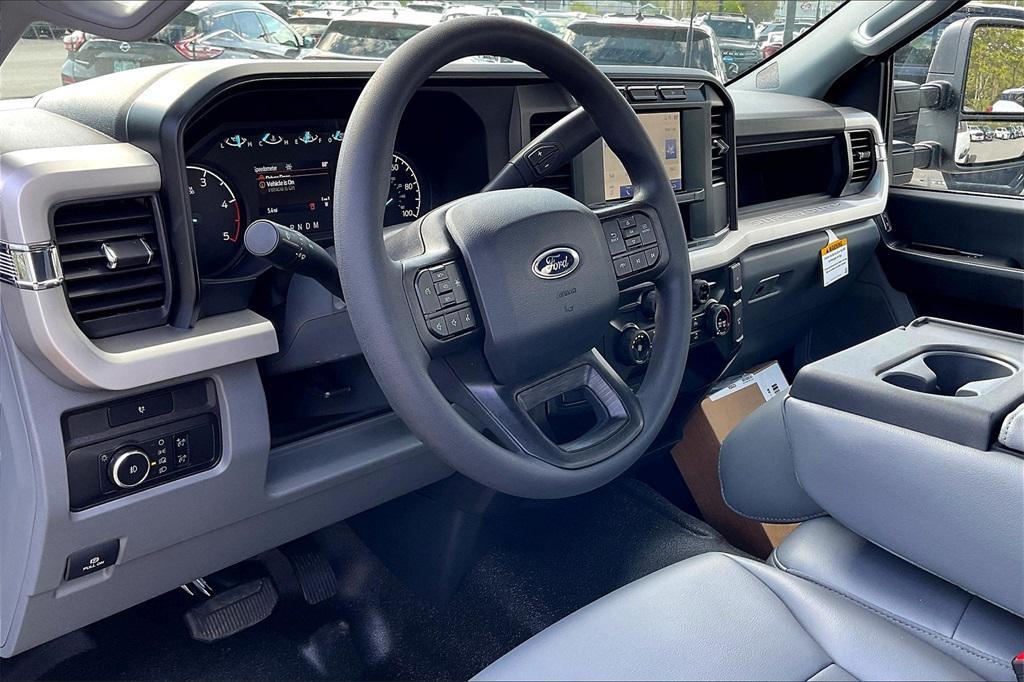new 2024 Ford F-350 car, priced at $62,020