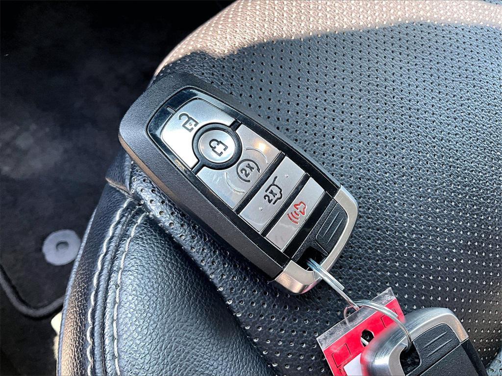 used 2022 Ford Escape car, priced at $24,923