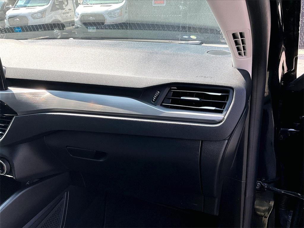 used 2022 Ford Escape car, priced at $24,923