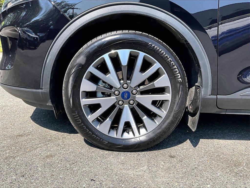 used 2022 Ford Escape car, priced at $24,923