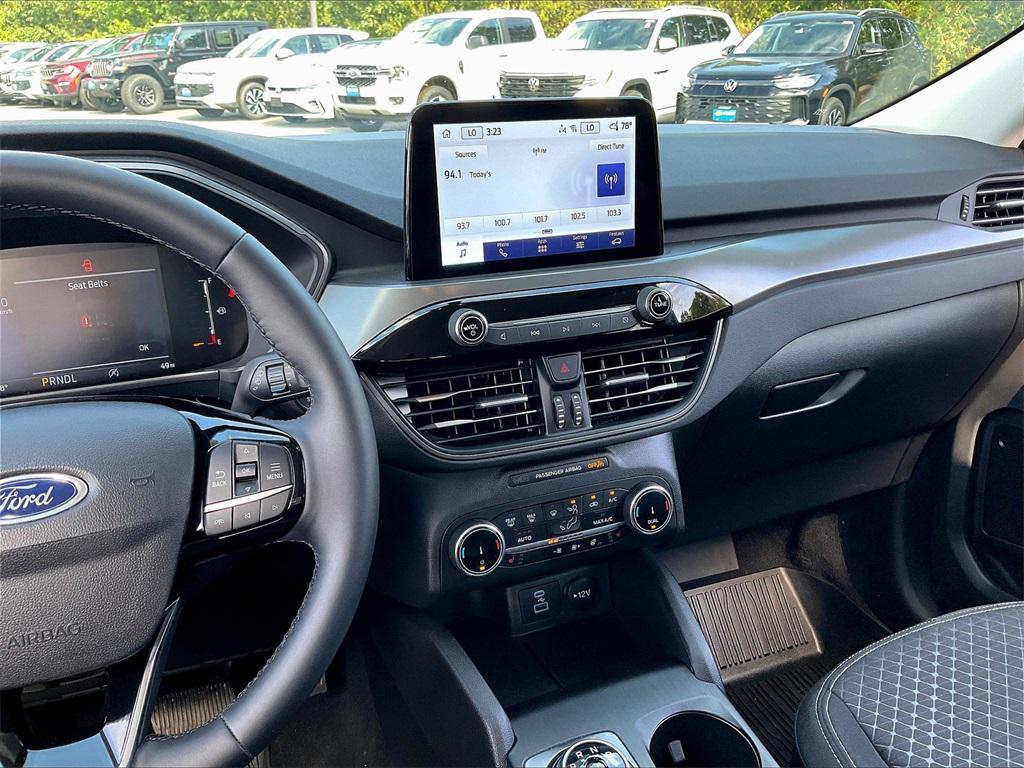 used 2023 Ford Escape car, priced at $24,323