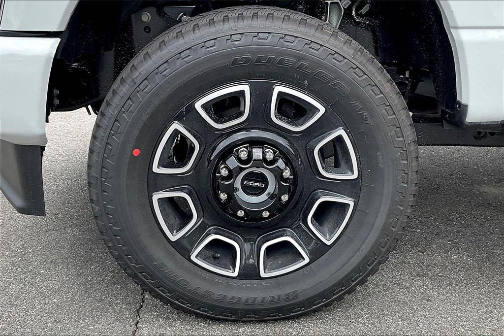 new 2025 Ford F-350 car, priced at $81,568
