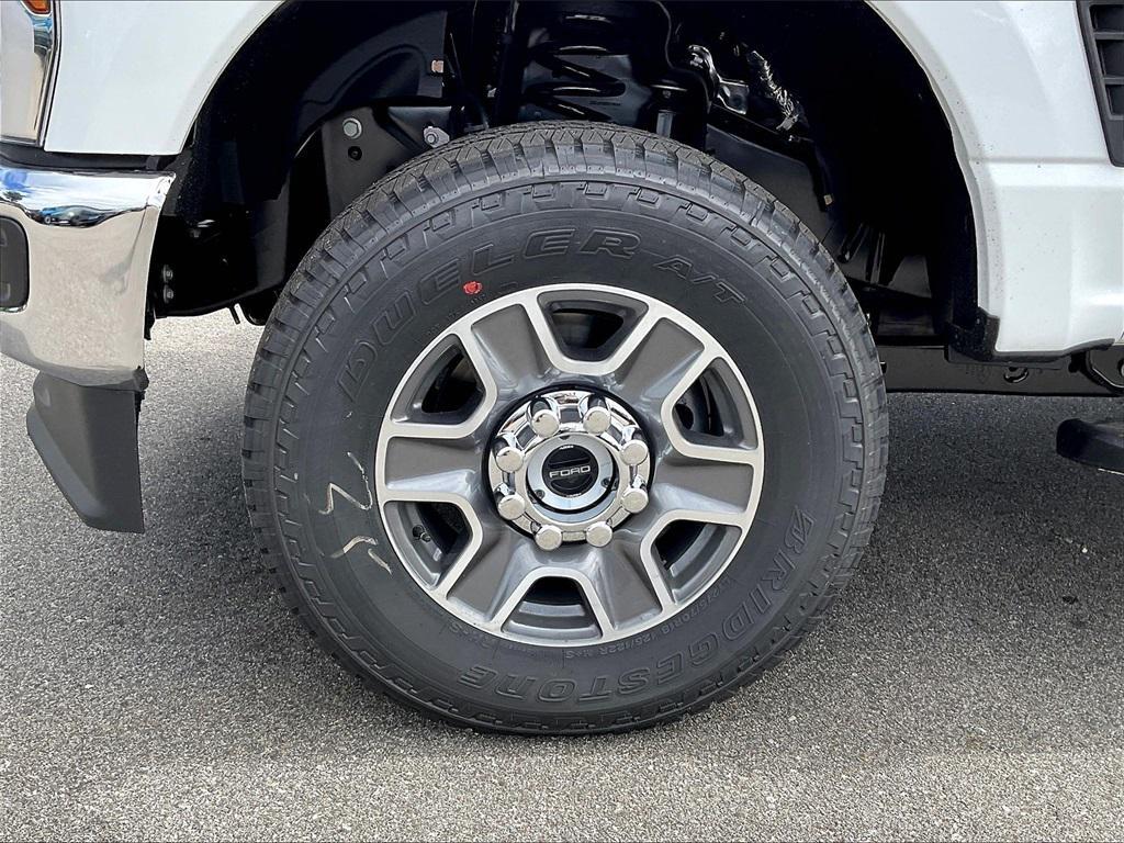 new 2025 Ford F-350 car, priced at $56,274
