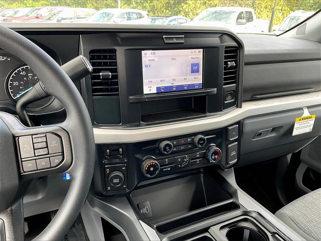new 2025 Ford F-350 car, priced at $56,274