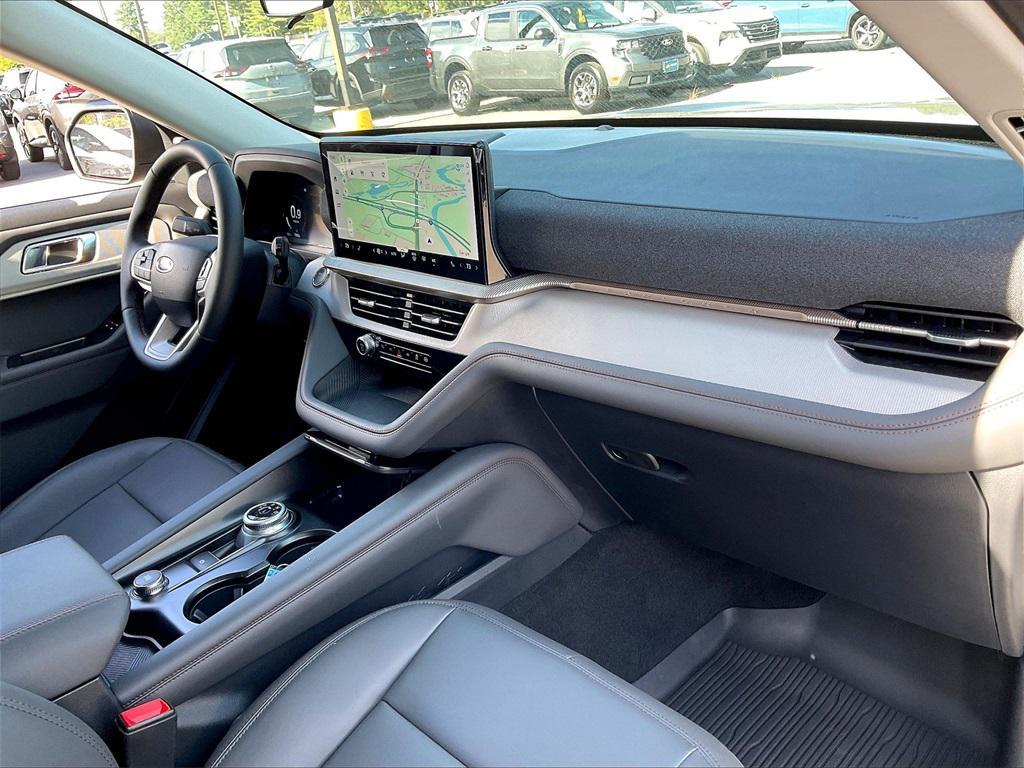 new 2025 Ford Explorer car, priced at $46,535