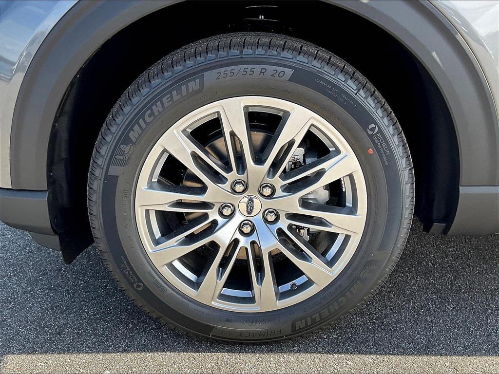 new 2025 Ford Explorer car, priced at $46,535