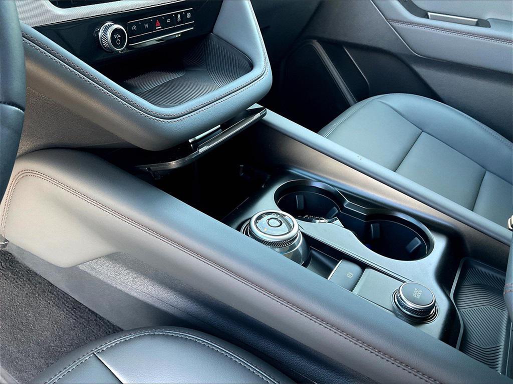 new 2025 Ford Explorer car, priced at $46,535