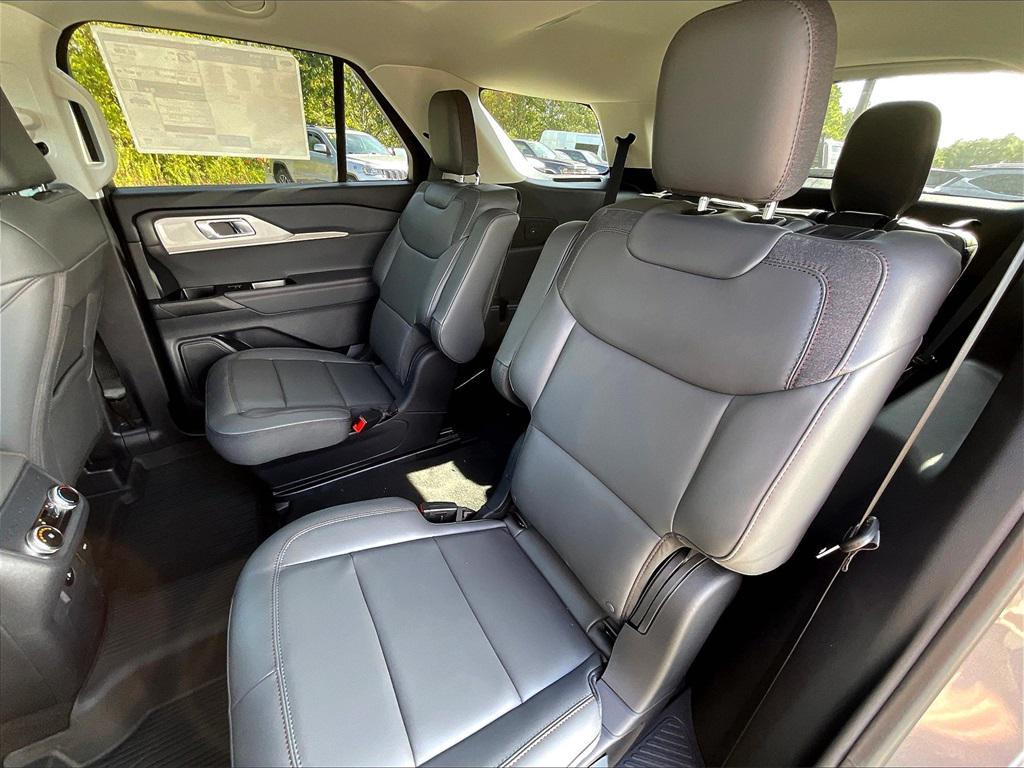 new 2025 Ford Explorer car, priced at $46,535