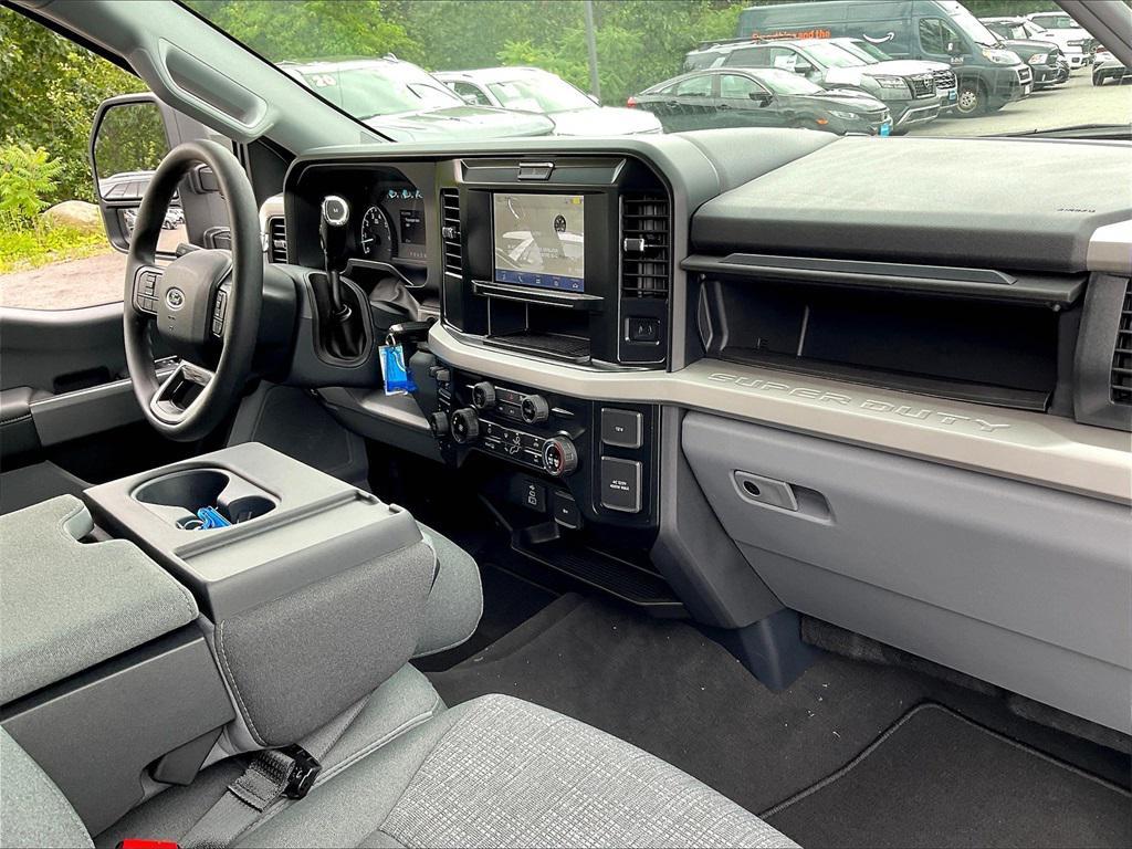 new 2025 Ford F-350 car, priced at $55,402