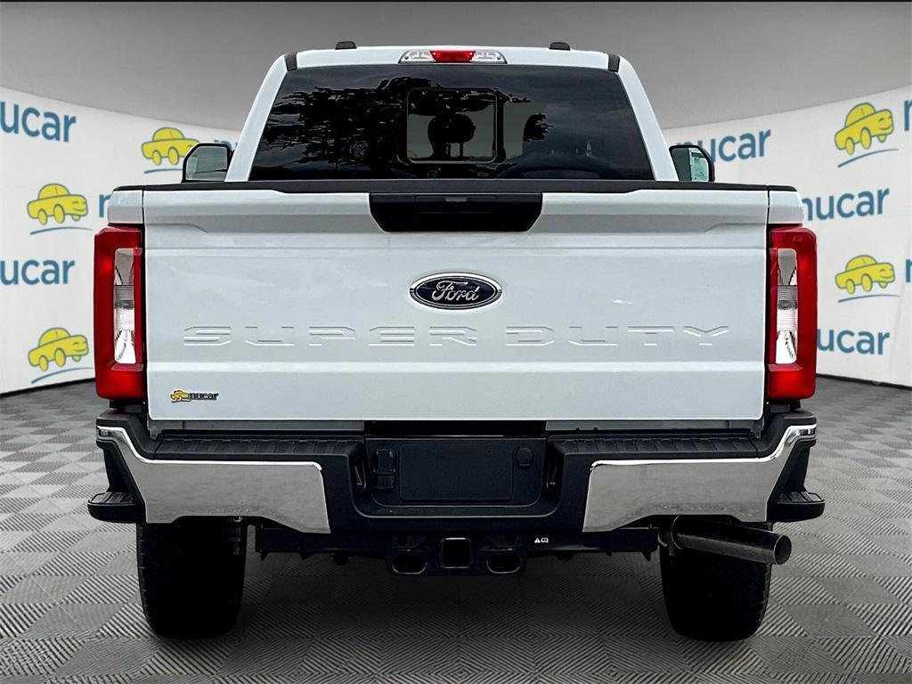 new 2025 Ford F-350 car, priced at $55,402