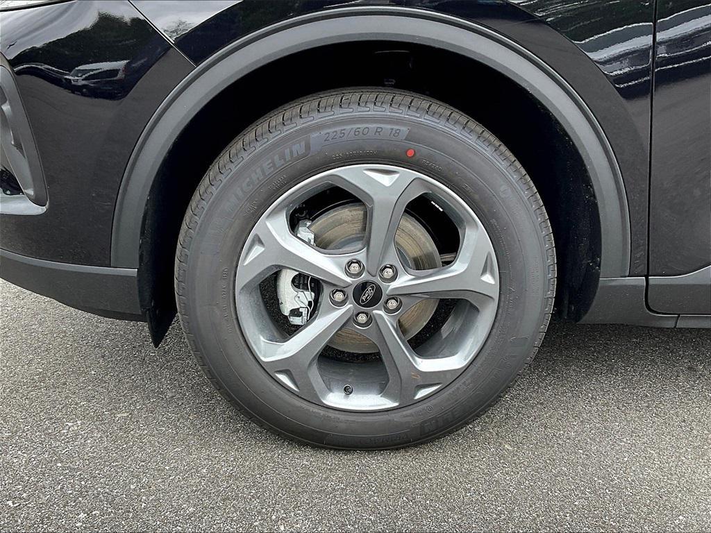 new 2025 Ford Escape car, priced at $30,402