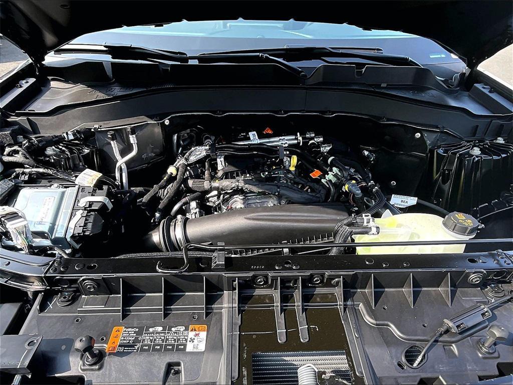 new 2025 Ford Explorer car, priced at $45,357