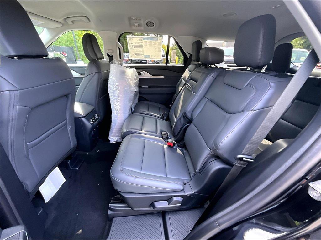 new 2025 Ford Explorer car, priced at $45,357