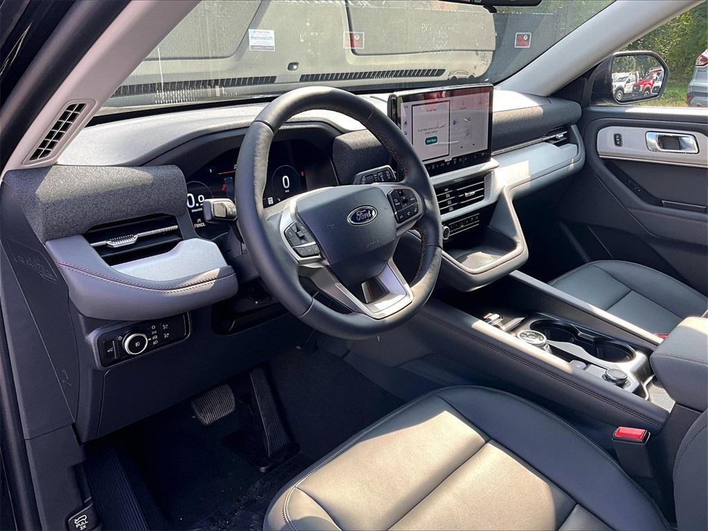 new 2025 Ford Explorer car, priced at $45,357
