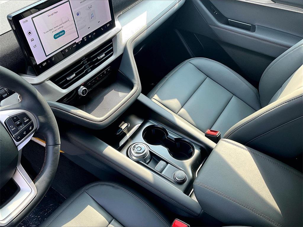new 2025 Ford Explorer car, priced at $45,357