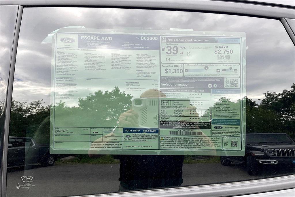new 2025 Ford Escape car, priced at $30,402