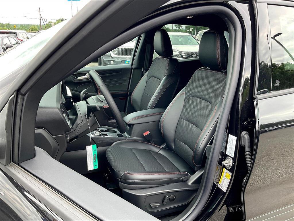 new 2025 Ford Escape car, priced at $30,402
