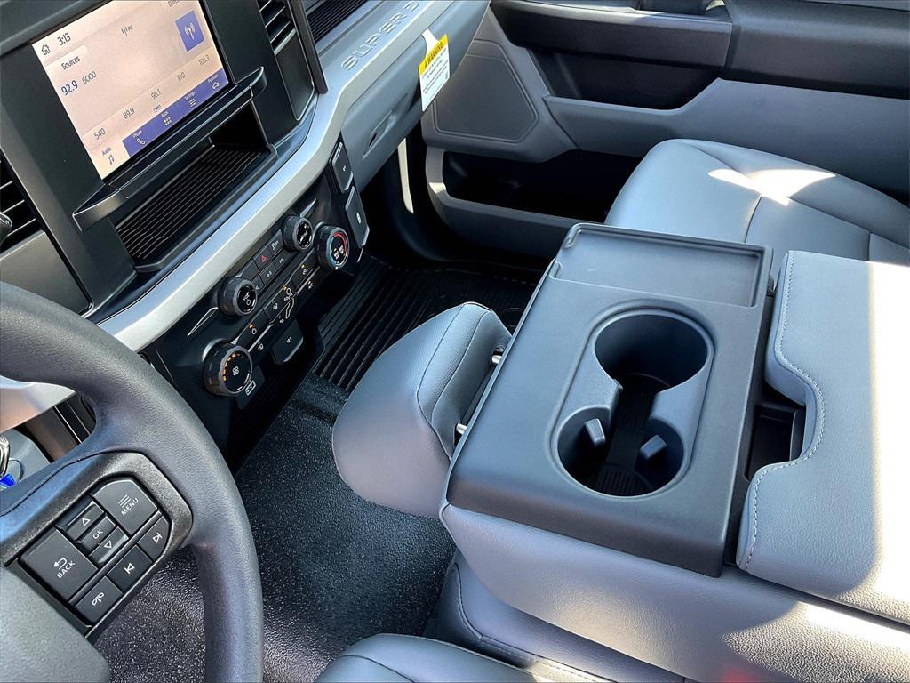 new 2025 Ford F-250 car, priced at $46,216