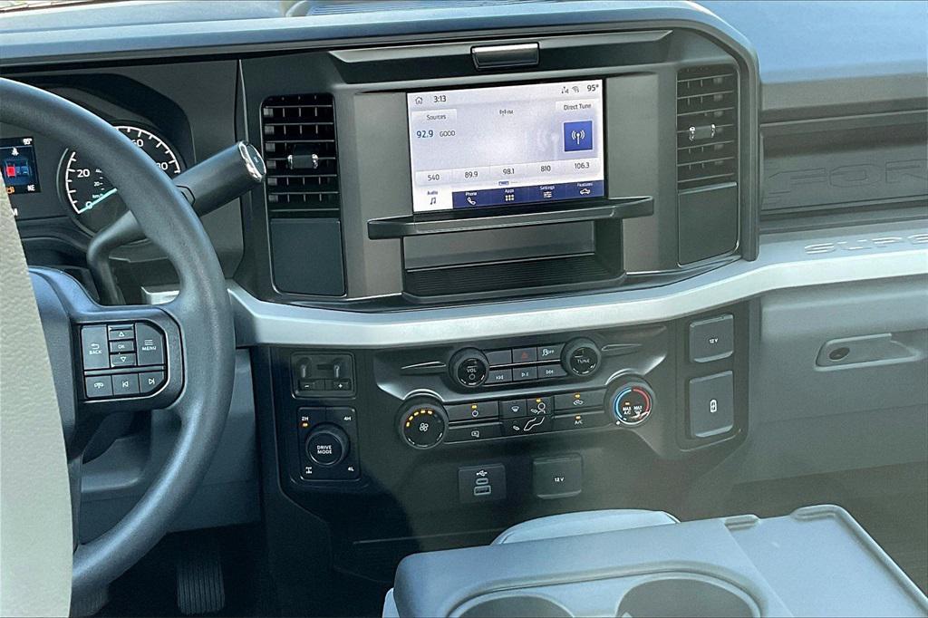 new 2025 Ford F-250 car, priced at $47,716