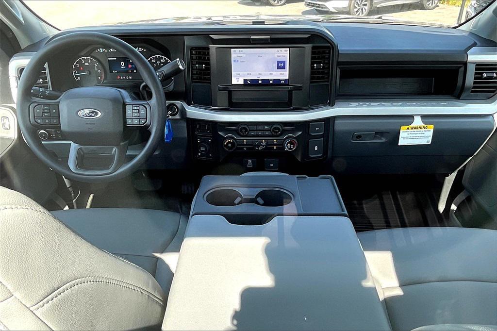 new 2025 Ford F-250 car, priced at $47,716