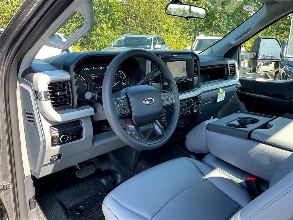 new 2025 Ford F-250 car, priced at $46,216