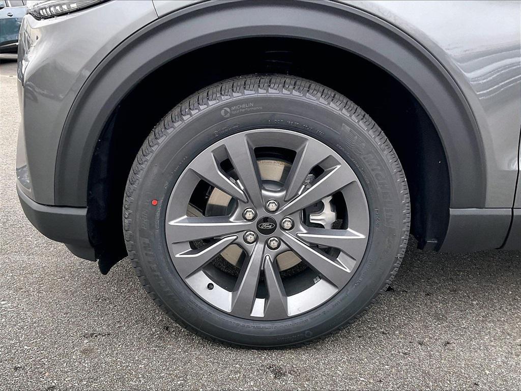 new 2026 Ford Explorer car, priced at $45,320