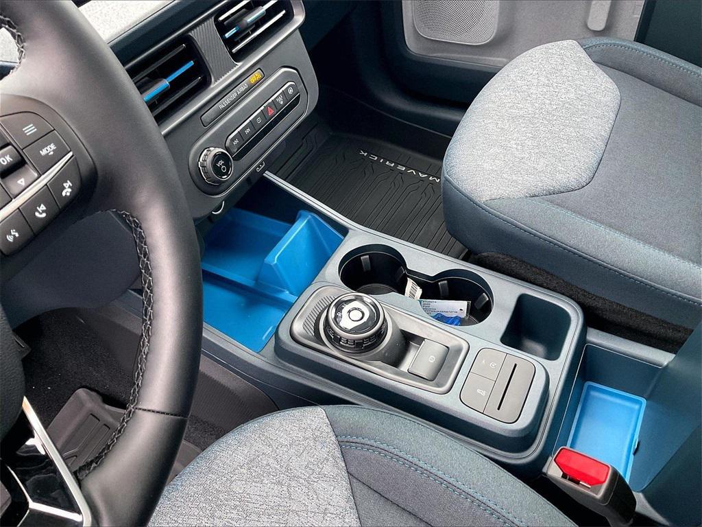 new 2025 Ford Maverick car, priced at $33,025