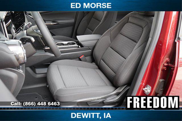 new 2025 Chevrolet Equinox car, priced at $30,490