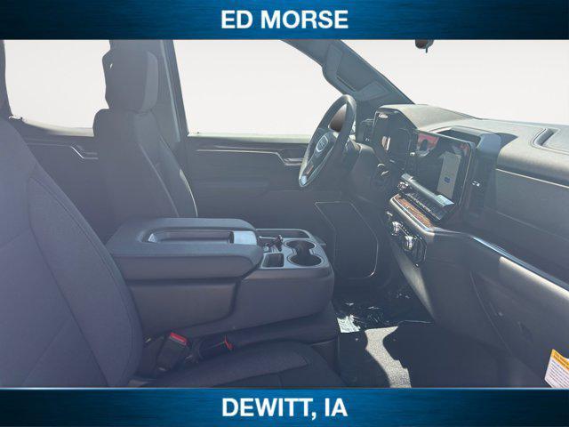 new 2025 GMC Sierra 1500 car, priced at $47,252
