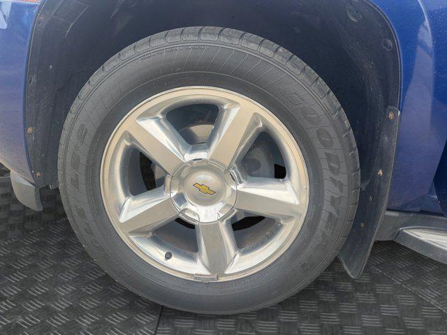 used 2013 Chevrolet Avalanche car, priced at $18,395