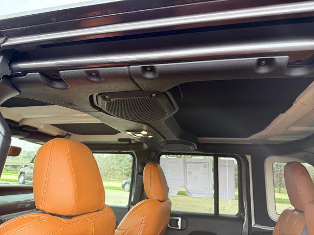used 2021 Jeep Wrangler Unlimited car, priced at $38,724