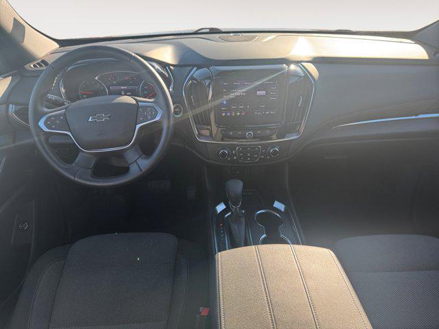 used 2023 Chevrolet Traverse car, priced at $30,074
