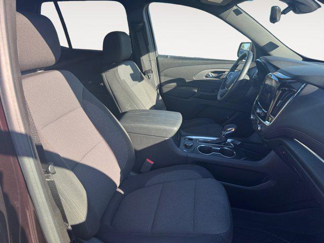 used 2023 Chevrolet Traverse car, priced at $30,074