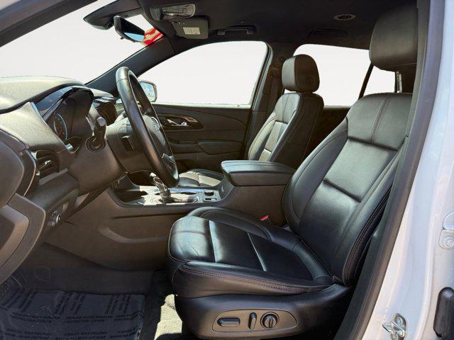 used 2023 Chevrolet Traverse car, priced at $33,402