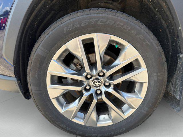 used 2020 Toyota RAV4 car, priced at $25,995