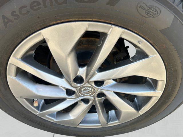 used 2015 Nissan Rogue car, priced at $8,995