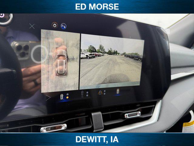 new 2026 Chevrolet Equinox car, priced at $33,126